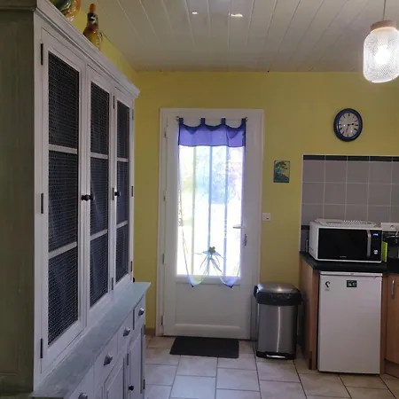 Maison Climatisee Proche De La Et Des Commerces *