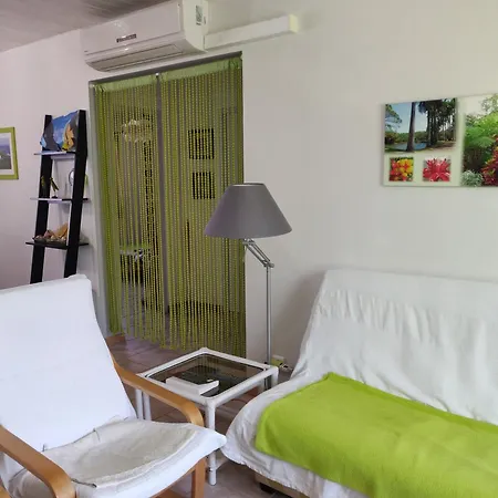 Maison Climatisee Proche De La Et Des Commerces *
